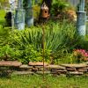 Country Style Iron Birdhouse Stake with Varying House Shapes